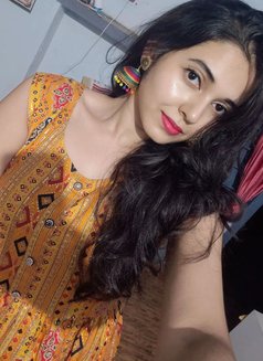 Palvi Singh - escort in Thane Photo 3 of 3