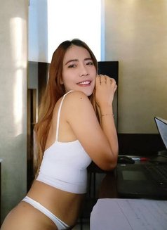 Pam - puta in Bangkok Photo 8 of 12
