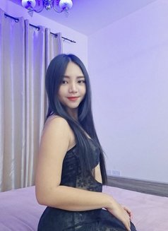 Pam - escort in Muscat Photo 9 of 13