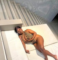 Pam Tricey - puta in Bangkok