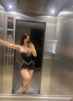 Pamela active hot girl (TOP) Popper - Transsexual escort in Dubai Photo 14 of 14