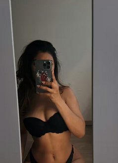 Pamela - escort in Lyon Photo 2 of 2