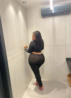 Pamela - escort in Accra Photo 2 of 4
