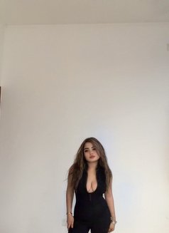 Pamela - puta in Colombo Photo 6 of 8