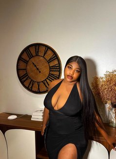 Pamela - escort in Abidjan Photo 1 of 1