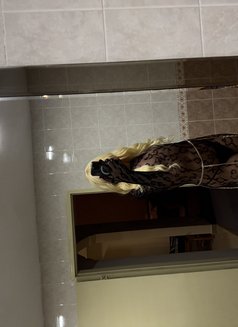 PAMELA - puta in İstanbul Photo 9 of 10