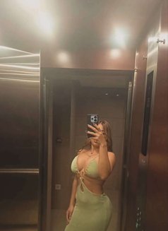 Pamela - escort in Beirut Photo 2 of 8