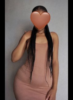 Pamera - escort in Mumbai Photo 2 of 5