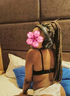 PAMERA - escort in Mumbai Photo 11 of 13