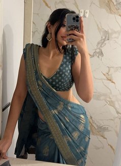 Panjabi Girl in Chiang Mia Get in Touch - puta in Chiang Mai Photo 1 of 1