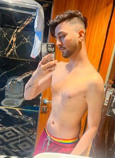 Pankajparmar - Male escort in Mumbai Photo 3 of 10