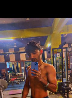 Panther - Male escort in Chandigarh Photo 1 of 4