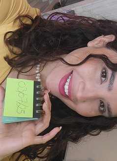 Paola - masseuse in Lausanne Photo 20 of 21