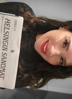 Paola - masseuse in Paris Photo 20 of 20