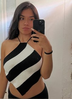 Paola - escort in Dubai Photo 5 of 6