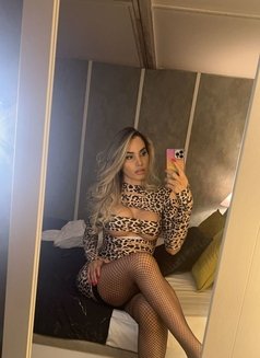 PAOLA LOPEZ - Transsexual escort in Barcelona Photo 2 of 15