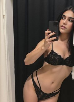 Paola - Transsexual escort in Al Manama Photo 7 of 7
