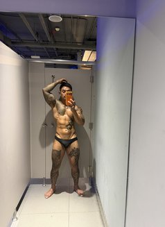 Paopaoguzii - Male escort in Dubai Photo 23 of 23