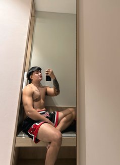 Papa Prince - Acompañantes masculino in Manila Photo 1 of 4
