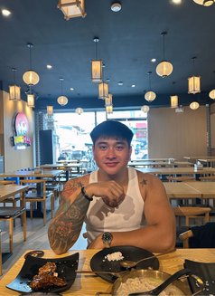 Papa Prince - Acompañantes masculino in Manila Photo 3 of 4