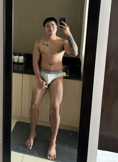 Papa Prince - Acompañantes masculino in Manila Photo 4 of 4