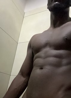 Papi - Acompañantes masculino in Thika Photo 1 of 3