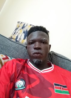papi - Male escort in Nairobi Photo 4 of 9