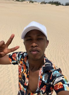 Pappi - Male escort in Nairobi Photo 1 of 2