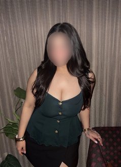 Parachi singh bnglr - escort in Bangalore Photo 2 of 3