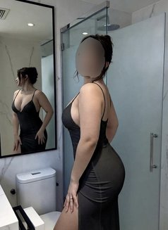 Parachi Singh - escort in Pune Photo 2 of 4