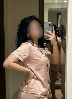 Parachi Singh - escort in Surat Photo 3 of 4