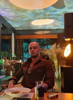 Paradise - Male escort in Hanoi Photo 5 of 5