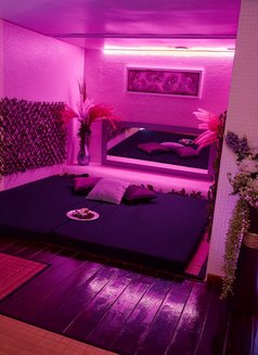 Paradise Lisbon Spa - Tantric Massage - masseuse in Lisbon Photo 2 of 30