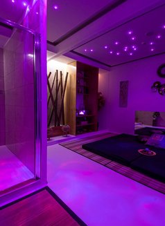 Paradise Lisbon Spa - Tantric Massage - masseuse in Lisbon Photo 14 of 30