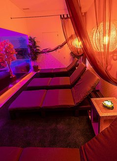 Paradise Lisbon Spa - Tantric Massage - masseuse in Lisbon Photo 19 of 30