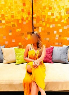 Paradiseon Spa = Kamasutra Massage Spa - puta in Hyderabad Photo 23 of 24