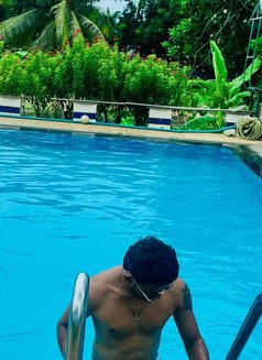 Param. - Acompañantes masculino in New Delhi Photo 10 of 11