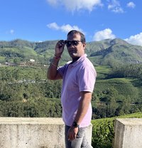 Paras - Male escort in Mumbai