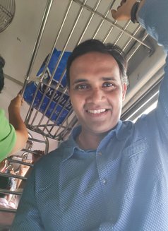 Paras - Acompañantes masculino in Mumbai Photo 3 of 3