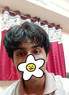 Paras - Male adult performer in Pune Photo 3 of 4