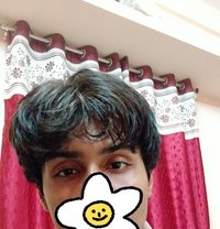 Paras - Male adult performer in Pune