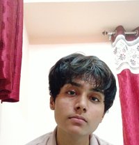 Paras - Acompañantes masculino in Pune