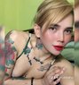 SAM - Acompañantes transexual in Kuwait Photo 9 of 18