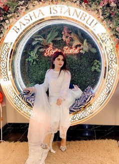 Pari Amani Vip Companion - puta in Dubai Photo 2 of 5