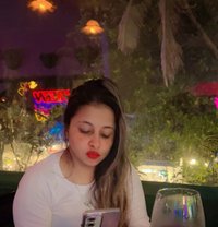 Pari - escort in Mumbai Photo 1 of 1