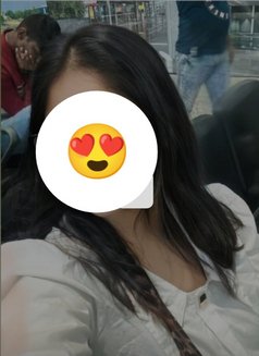 Pari - puta in New Delhi Photo 1 of 4