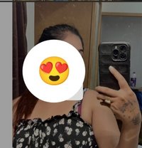 Pari real meet and cam service - escort in New Delhi