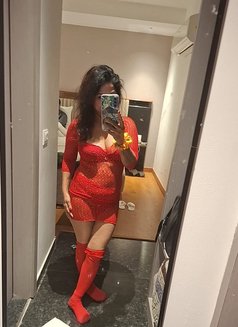 Pari - companion in New Delhi Photo 3 of 3