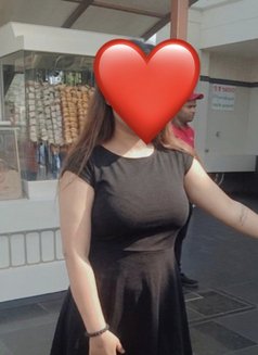 Pari - escort in New Delhi Photo 3 of 4