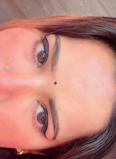 Pari - escort in New Delhi Photo 4 of 4